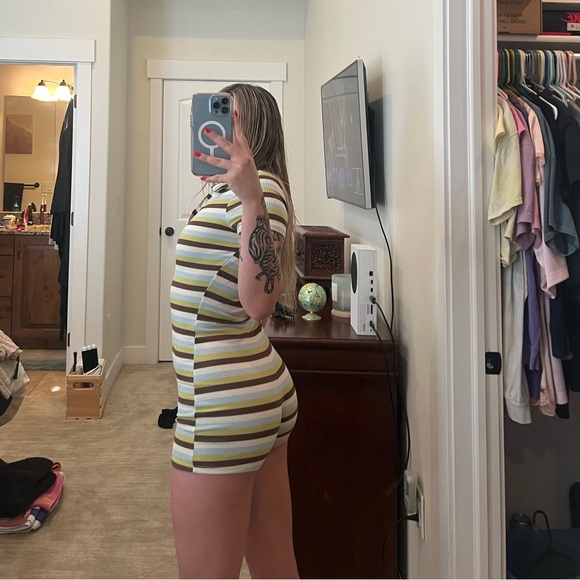 Striped Romper - Picture 4 of 4